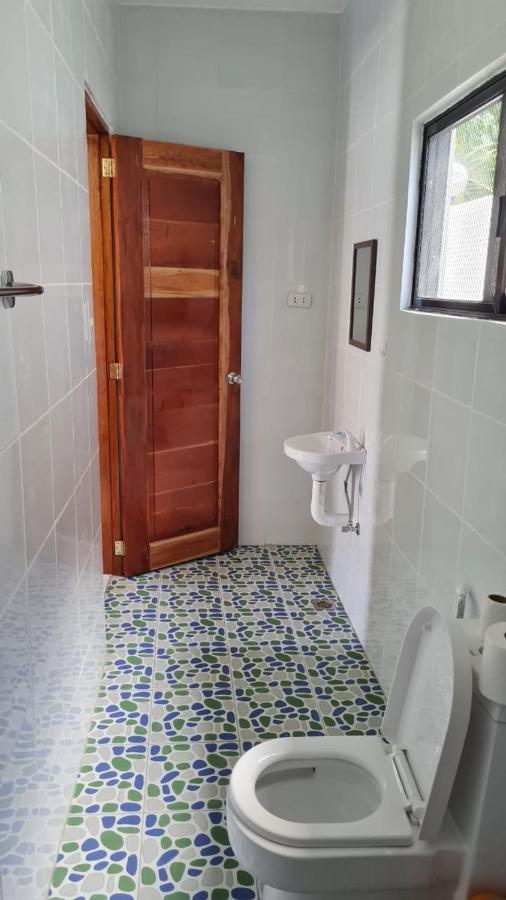 Babas Guesthouse Moalboal Zewnętrze zdjęcie