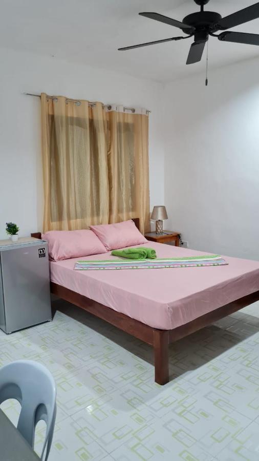 Babas Guesthouse Moalboal Zewnętrze zdjęcie